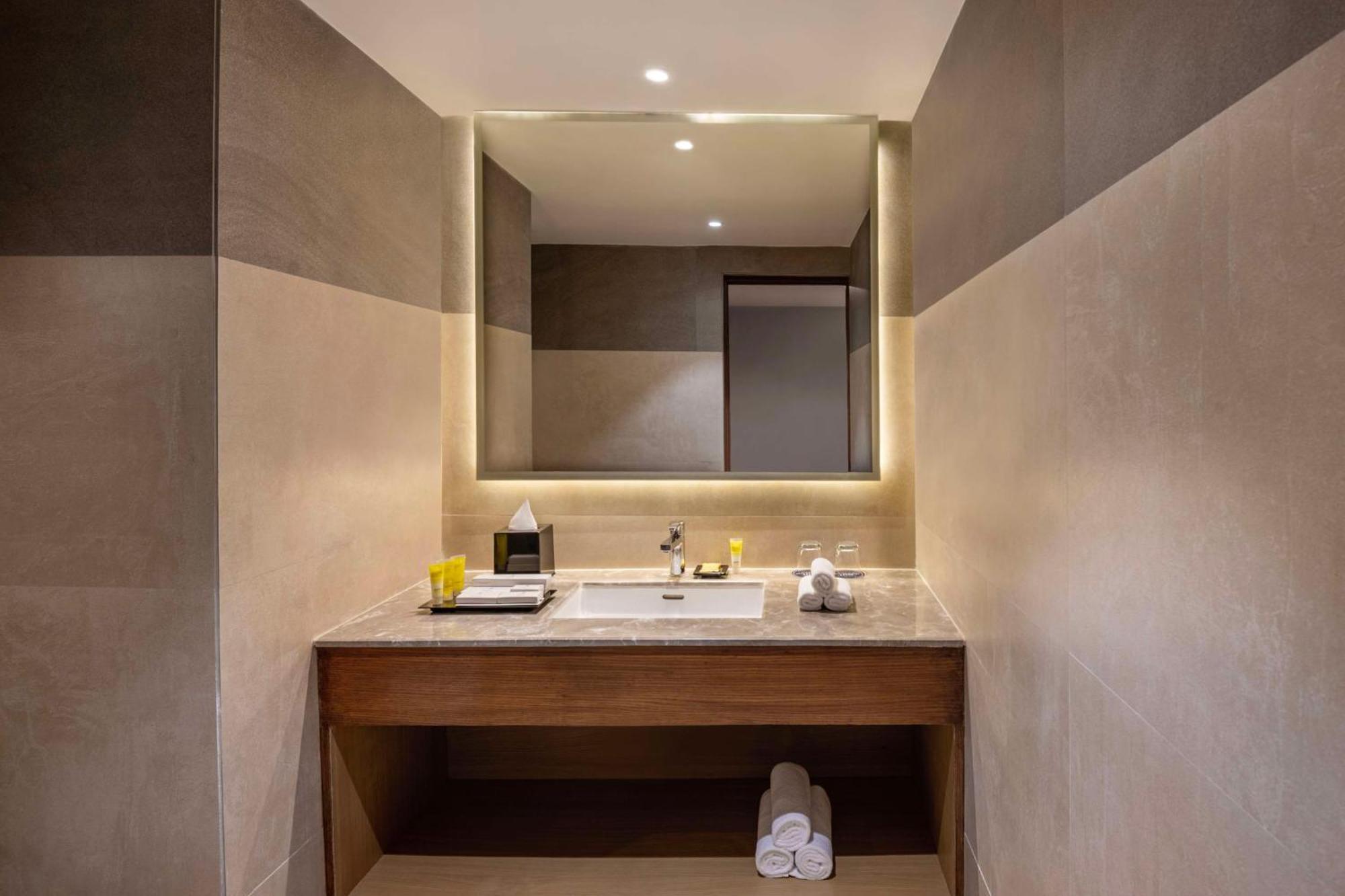 Hyatt Place Goa Кандолім Екстер'єр фото